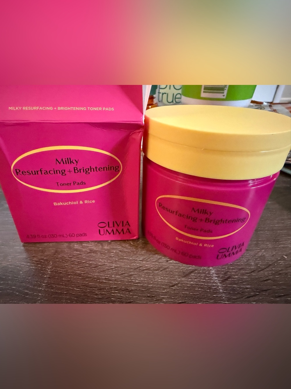 Oliviaumma Milky Resurfacing + Brightening Toner Pads and Face Treatment
